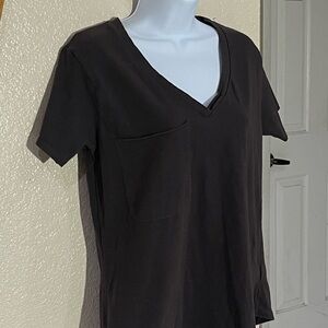 Niyama Sol Black V-Neck Short Sleeve Tee